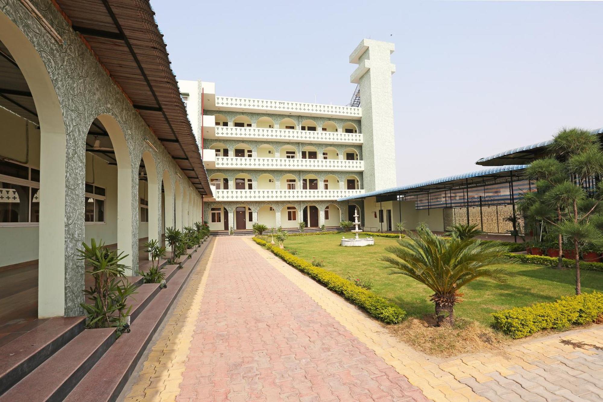 Hotel O Radhika Resort Кота Экстерьер фото